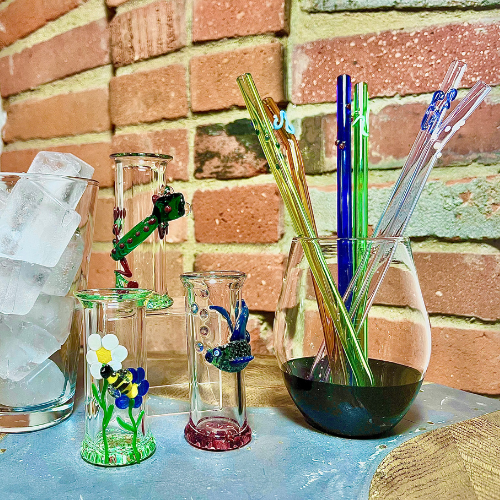 Straight Glass Straw 9"🎨 Glass🎨 Buy Art at Carolina Creations Gallery in Downtown New Bern🎨