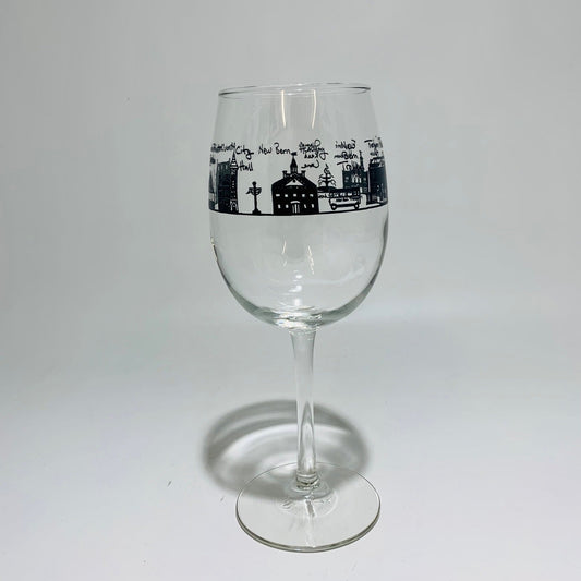 New Bern Wine Glass Black🎨 Gifts🎨 Buy Art at Carolina Creations Gallery in Downtown New Bern🎨