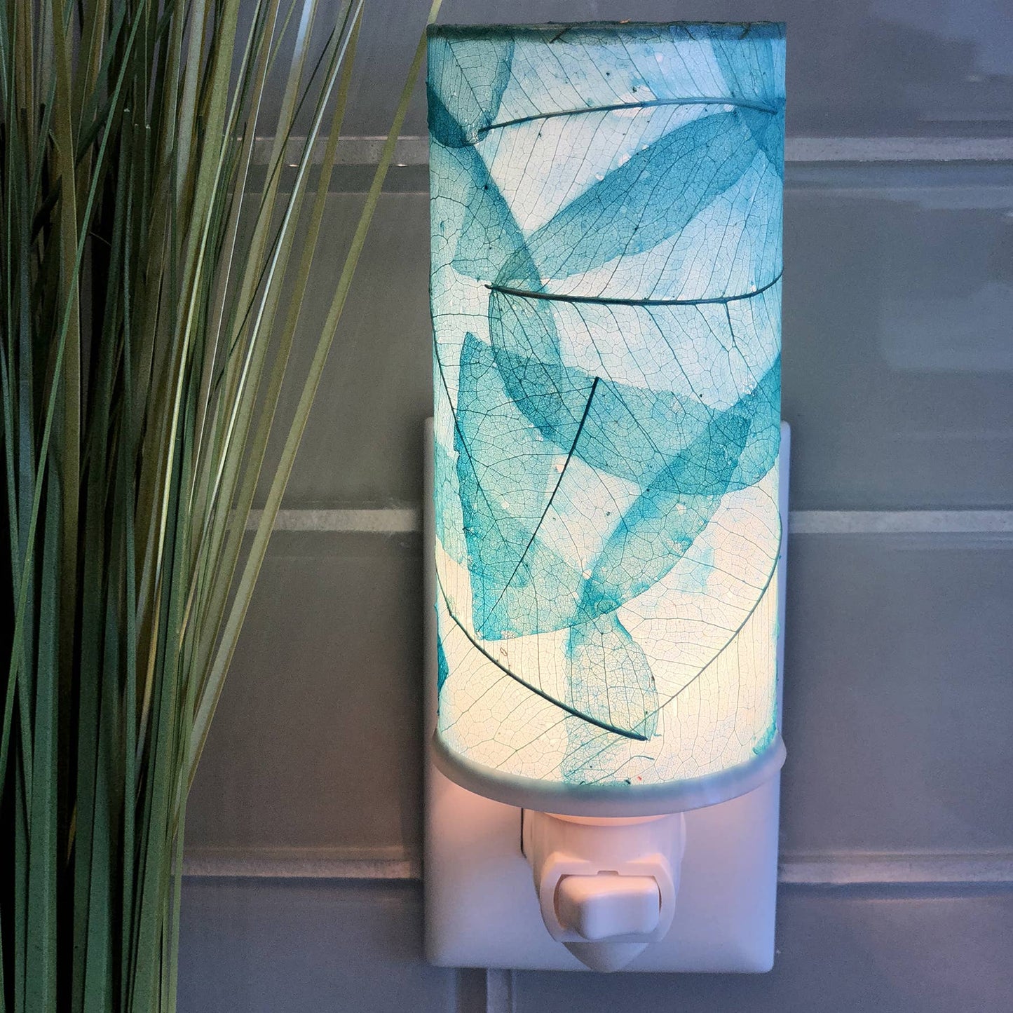 Cylinder Nightlight Sea Blue, Shade Made of Cocoa Leaves