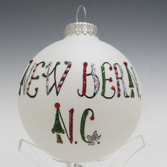 Heart Gifts New Bern Ornament🎨 Glass🎨 Buy Art at Carolina Creations Gallery in Downtown New Bern🎨