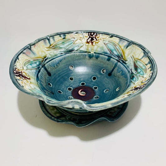 Geoff Lloyd Berry Bowls🎨 Pottery🎨 Buy Art at Carolina Creations Gallery in Downtown New Bern🎨